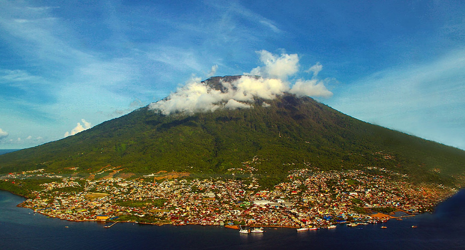 Remaja 16 Tahun Hilang di Gunung Gamalama, SAR Ternate Turun Tangan