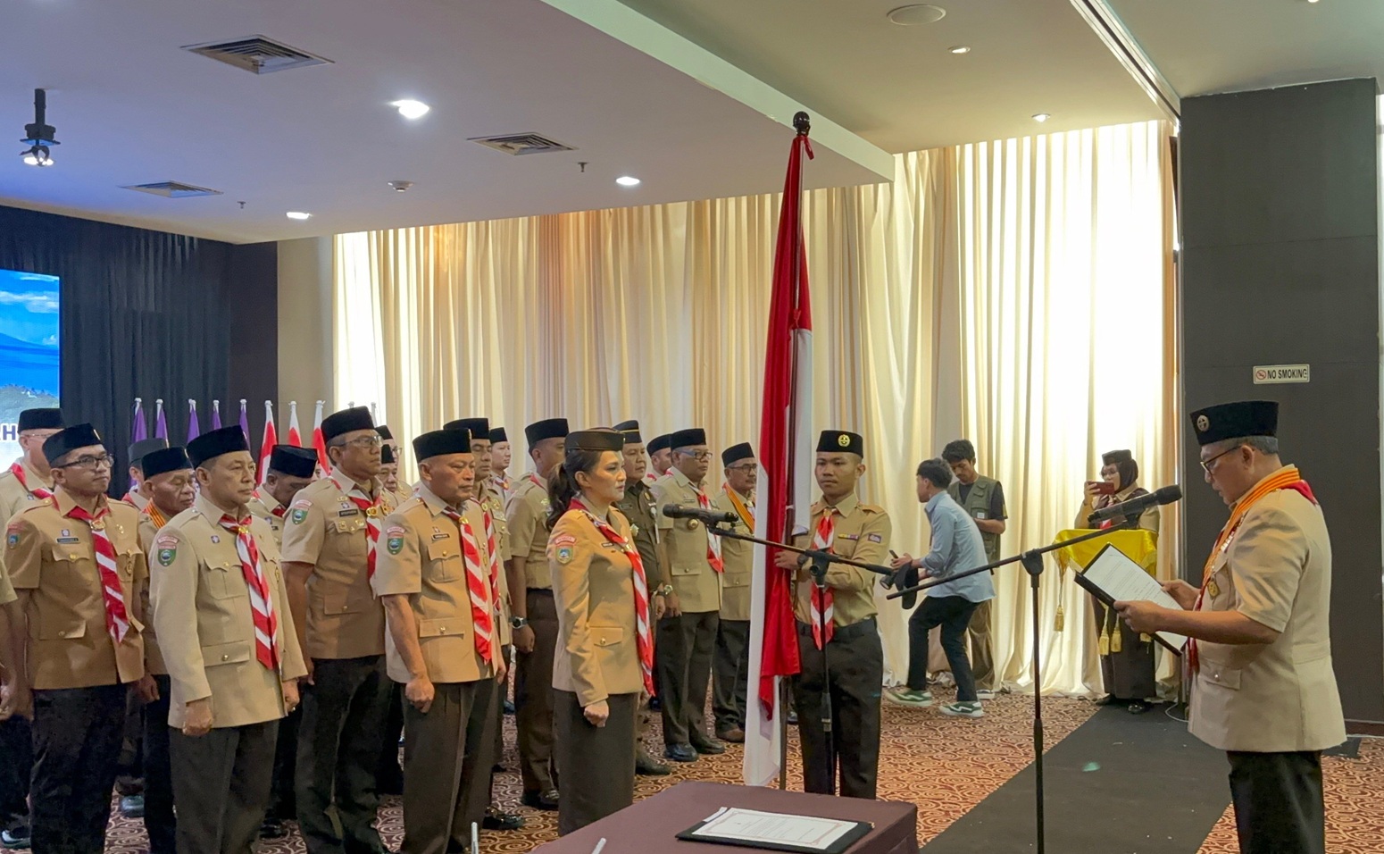 Buwas Lantik Sherly Tjoanda Jadi Ketua Mabida Pramuka Maluku Utara