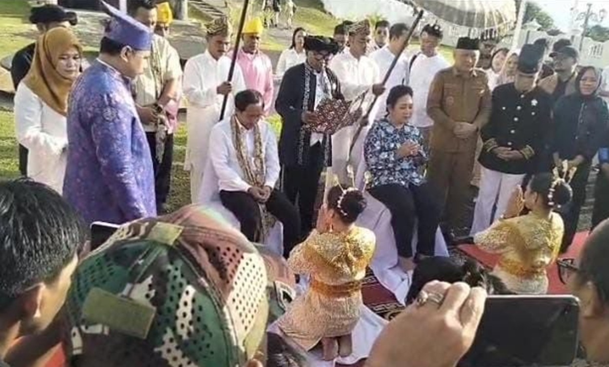 Raja Juli Antoni dan Titik Soeharto Tiba di Maluku Utara