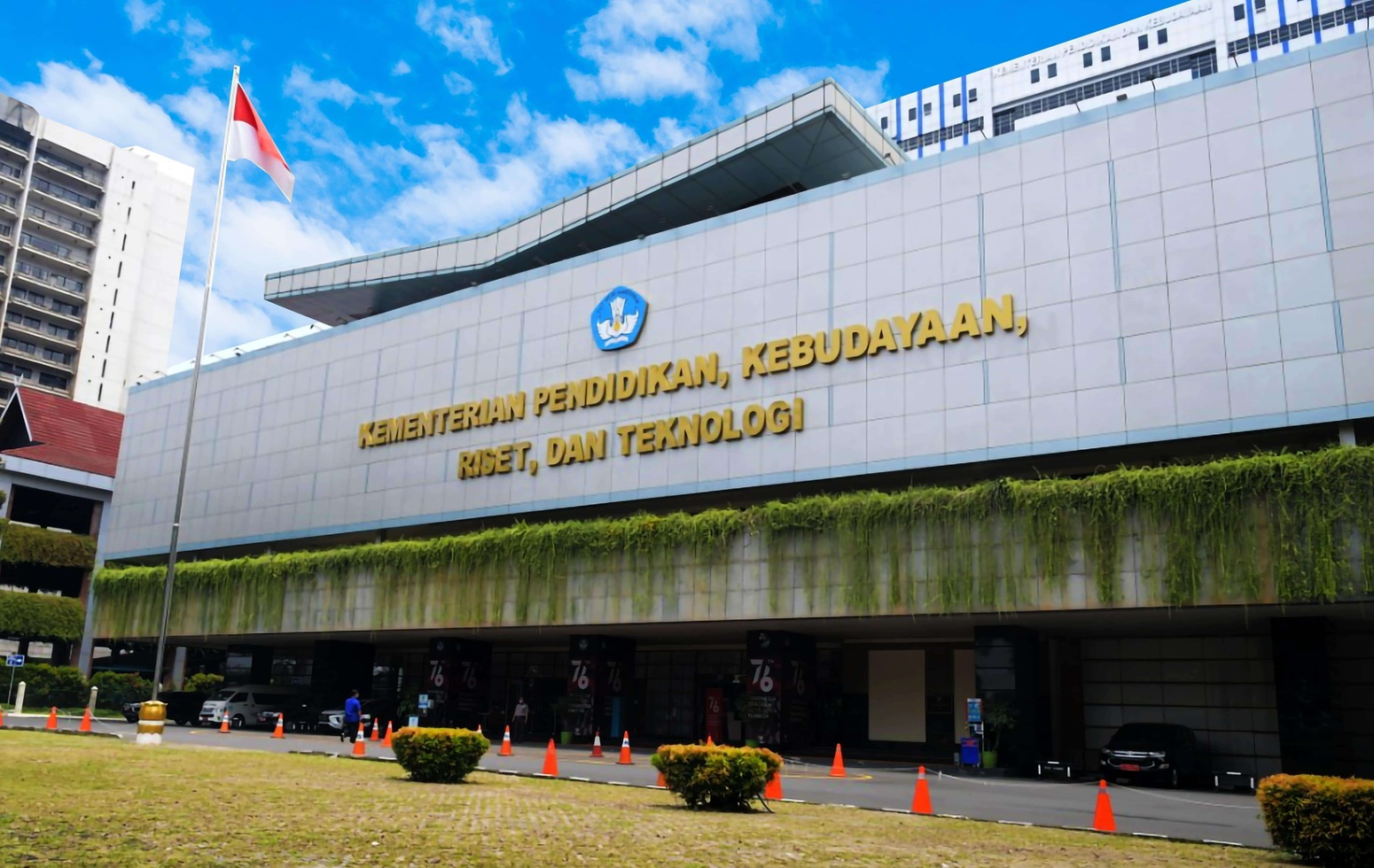 Rp9 Triliun MELAYANG! Skandal KORUPSI PENDIDIKAN Terbesar, Kapan NADIEM MAKARIM Diperiksa?