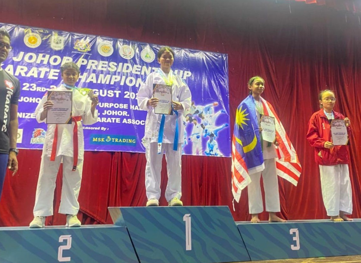 Gadis Karateka Maluku Utara Sabet Medali Emas di Johor President Cup 2025