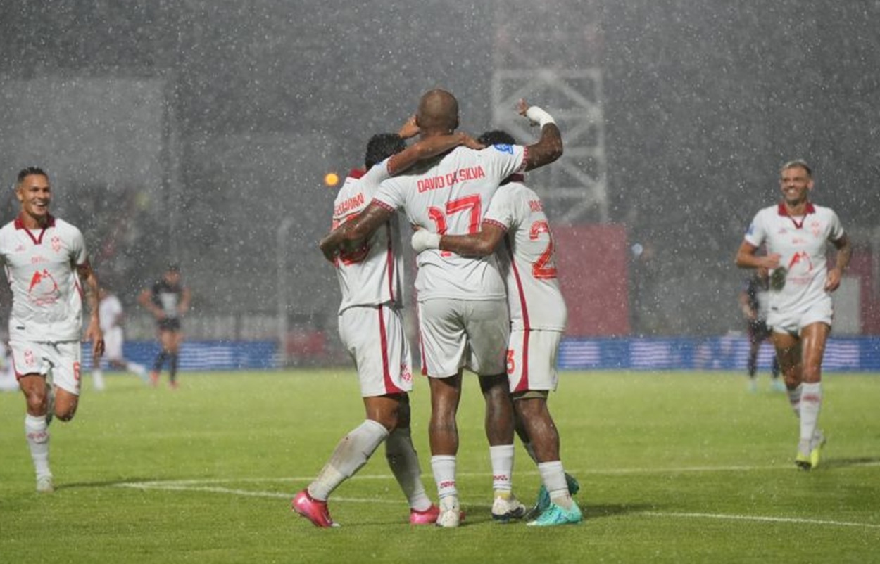 Drama Menit Akhir! Malut United Gagalkan Pesta Kemenangan Bali United