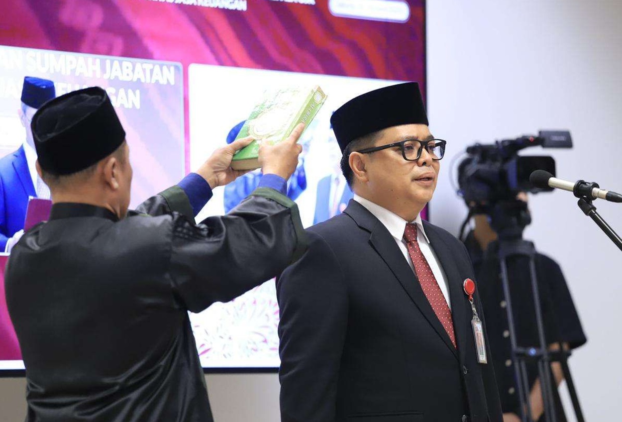 Adi Surahmat Bos Baru OJK Maluku Utara