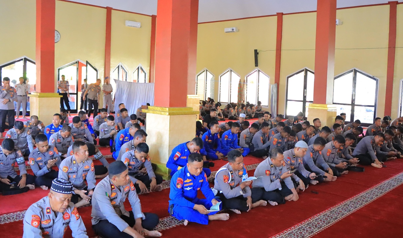 Polda Malut Gelar Pembinaan Rohani, Perkuat Mental dan Integritas Personel