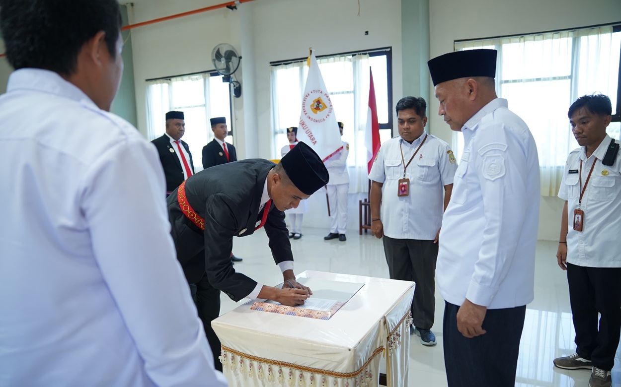 Wagub Malut Kukuhkan Duta Pancasila! Purna Paskibraka 2025-2029