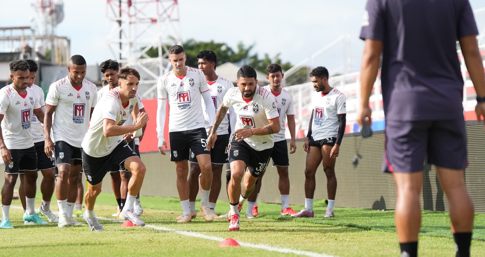 PANTANG MENYERAH! Malut United Tak Akan Biarkan Persib Rayakan Kemenangan di Stadion Kie Raha