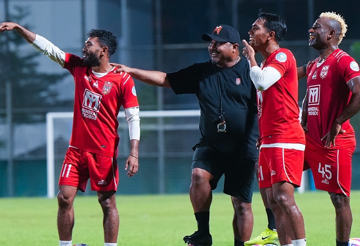 Ini Pelanggaran Berat Imran Nahumarury yang Bikin Malut United Pecat Mendadak
