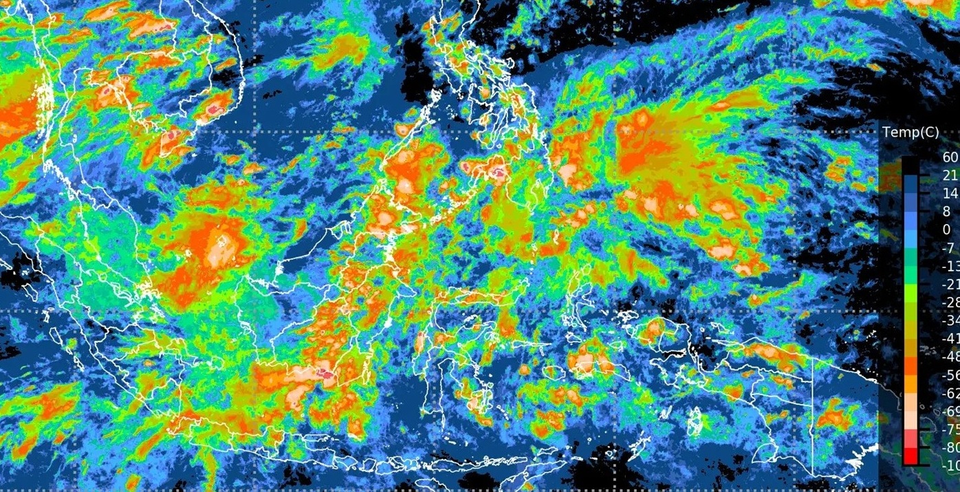 Cuaca Maluku Utara Hari Ini: Gelombang Tinggi dan Hujan Deras Ancam Aktivitas
