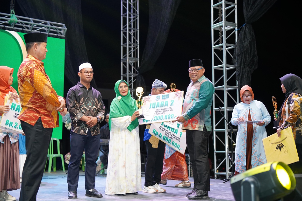 Juara 1 Quran Munzia Tidore: Festival Qasidah Malut 2025 Tutup Meriah Alun-alun 40