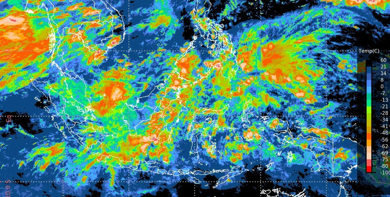 Waspada! Maluku Utara Masih Dilanda Potensi Hujan Lebat & Gelombang Tinggi