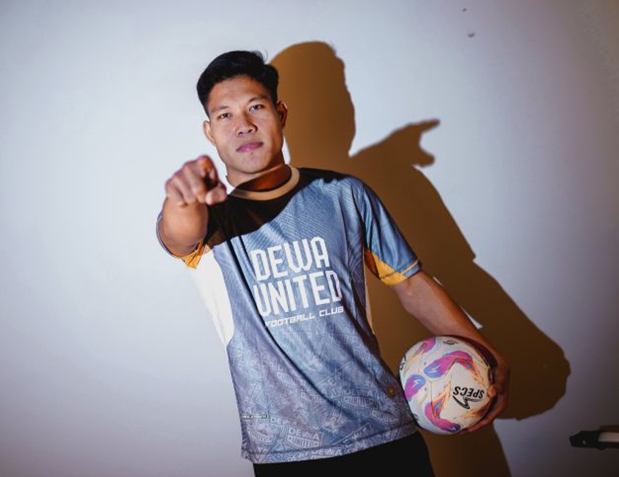 Bek Tangguh Eks Malut United Wahyu Prasetyo Kini Berseragam Dewa United