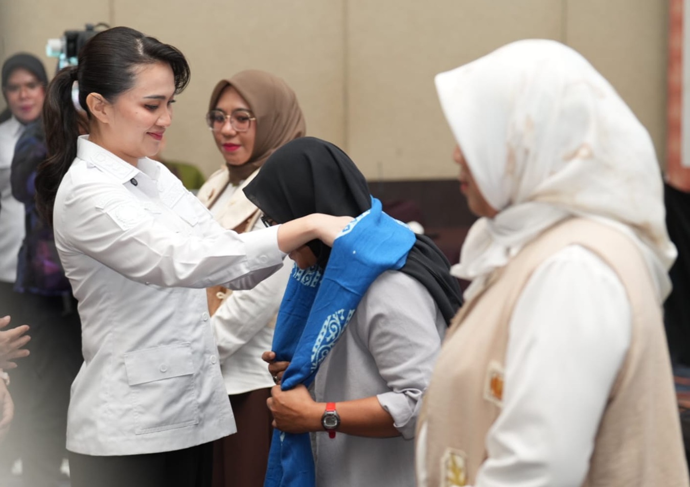 Modal Gratis Rp5 Juta Menanti! Gubernur Sherly Bongkar Rahasia UMKM Perempuan Malut Jadi Sultan