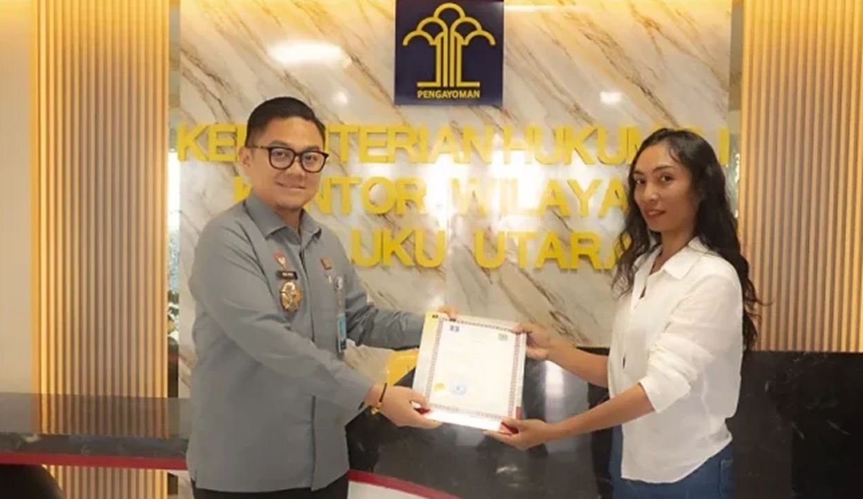 Warga Malut Urus Apostille Dokumen LN Cuma Sehari