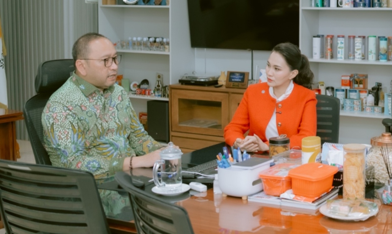 Bertemu Gubernur Sherly, Sekjen Kemensos Buka Peluang Bansos Malut
