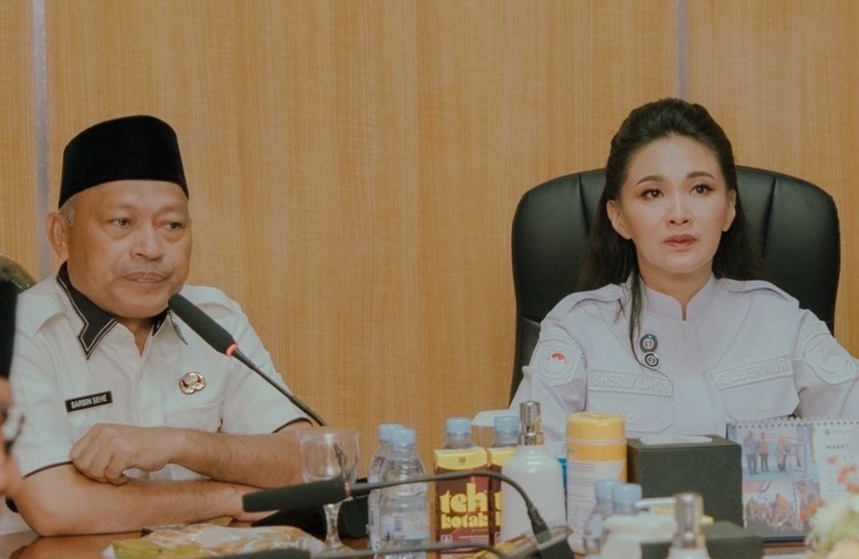100 Hari Kerja Sherly-Sarbin: Pendidikan Gratis untuk Semua Siswa Maluku Utara