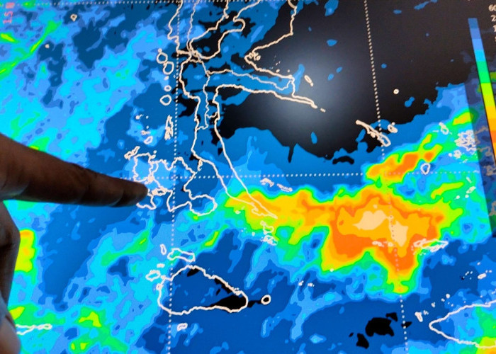 Waspada! Maluku Utara Diterjang Hujan Lebat Seminggu ke Depan, Ini Wilayahnya