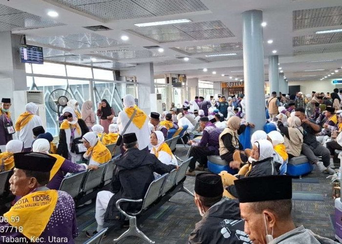 386 JCH Malut Kloter 13 Terbang ke Embarkasi Makassar