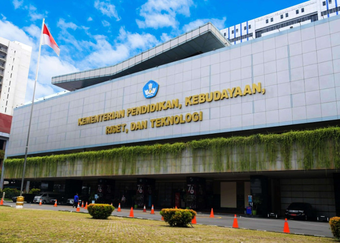 Rp9 Triliun MELAYANG! Skandal KORUPSI PENDIDIKAN Terbesar, Kapan NADIEM MAKARIM Diperiksa?