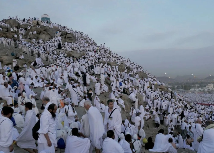 Detik-detik Wukuf di Arafah: Jamaah Haji Maluku Utara Jalani Ibadah dengan Penuh Keikhlasan