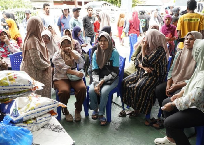 Hanya Rp50 Ribu! Pemprov Malut Guyur 1.000 Paket Sembako Murah di Tidore