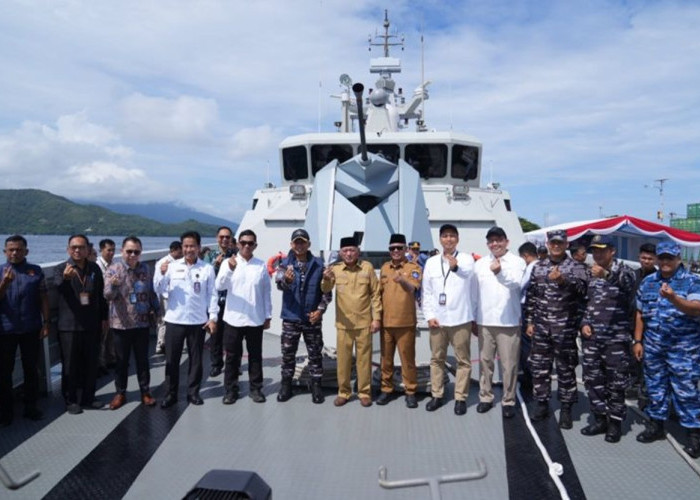 KRI Belati 622 Mengarungi Lautan, Amankan Kedaulatan Finansial di Lima Pulau Terluar Maluku Utara