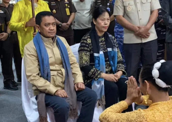 Kajati Maluku Utara Baru Roberthus Melchisedek Jalani Tradisi Joko Kaha