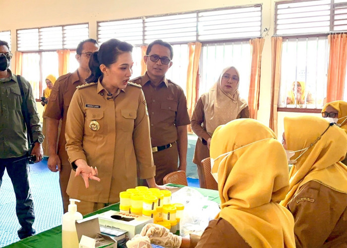 Gubernur Sherly Pasang Target Berani: Pemeriksaan Kesehatan Massal Guru & Murid Tuntas 30 Hari