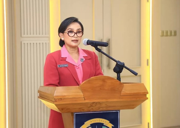 Istri Kapolri Juliati Listyo Sigit Mendarat di Ternate, Boyong Sembako & Bantuan MCK