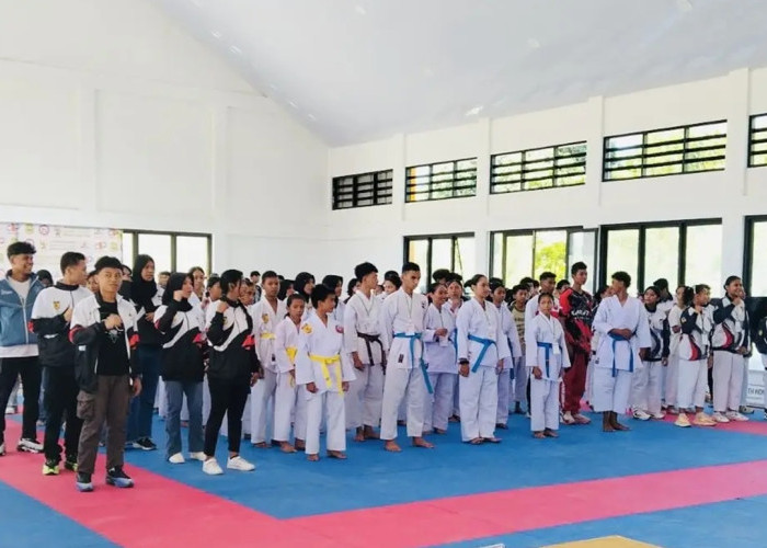 173 Atlet Pelajar Adu Tangkas di Kejurda Karate Piala Gubernur Maluku Utara 2026