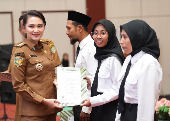 307 CPNS Malut Resmi Terima SK, Gubernur Sherly: Ini Tanggung Jawab Besar