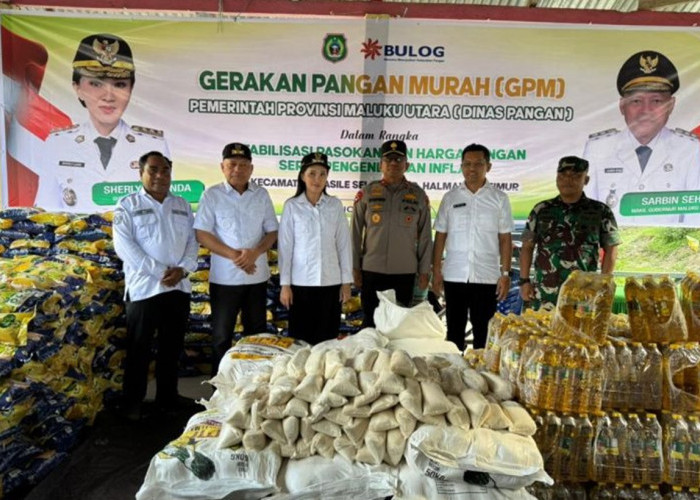 Pemprov Malut & BI Beri Bantuan Pangan Murah, Warga Antusias