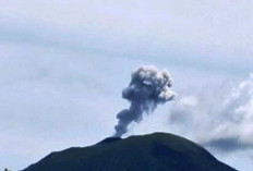 Gunung Ibu Meletus Lagi, Kolom Abu Vulkanik Tebal Setinggi 800 Meter Ancam Pulau Halmahera