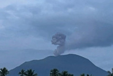 Halmahera Barat Siaga! Gunung Ibu Meletus Lagi, Warga Wajib Pakai Masker & Kacamata